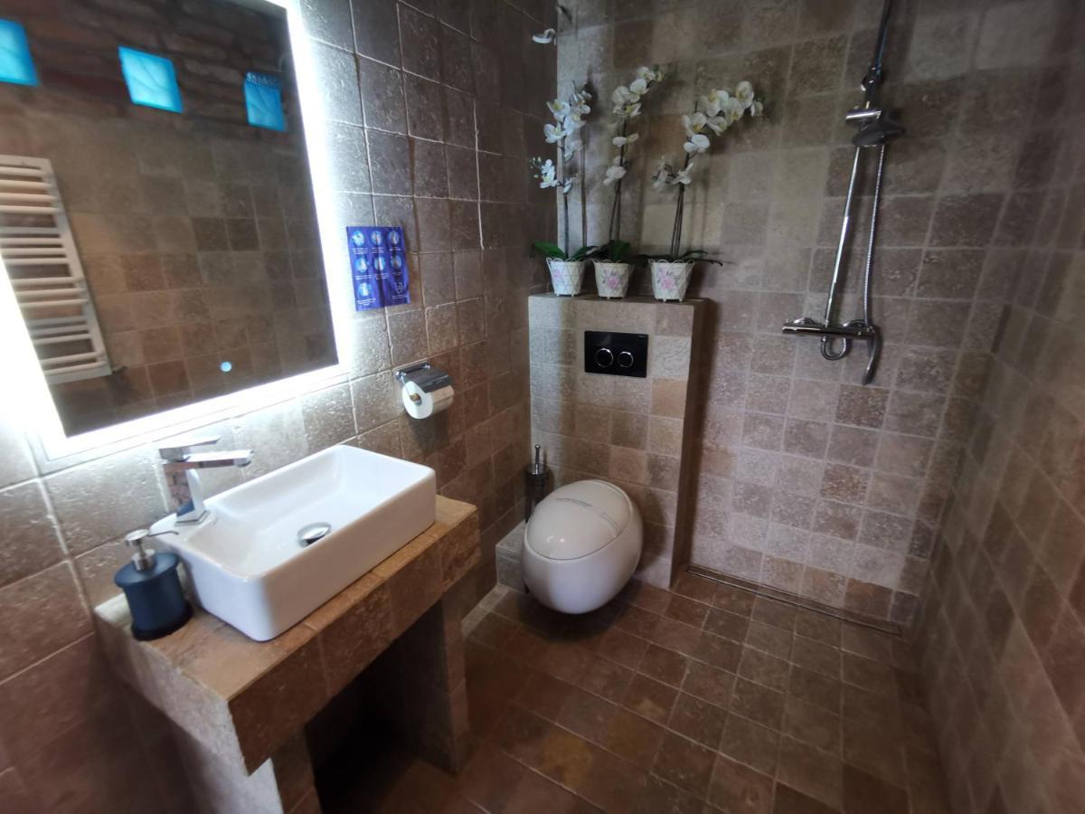 House Of Freedom With Sea View Sauna And Jacuzzi Oslonino 외부 사진